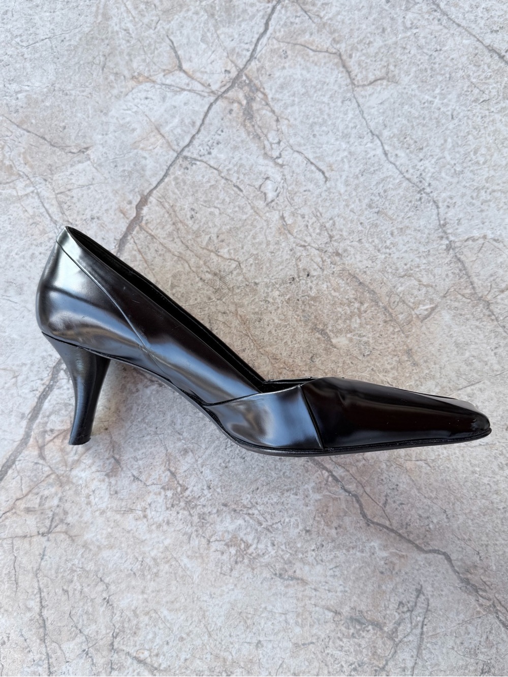 Archival PRADA F/W 1999 Black Patent Leather Square Toe Center Seam Heels Pumps - Picture 9 of 11